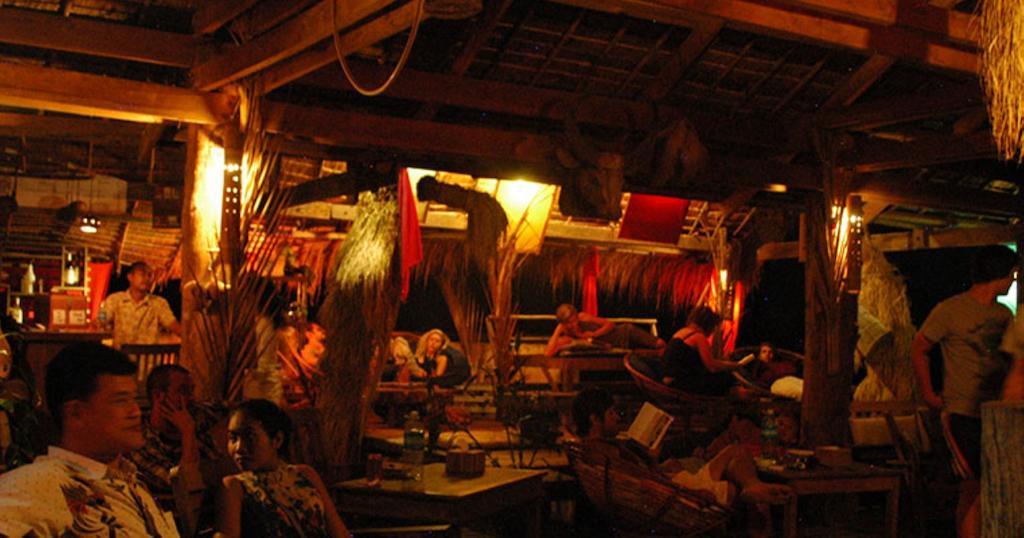 贡布 萨蒙村旅馆酒店 外观 照片