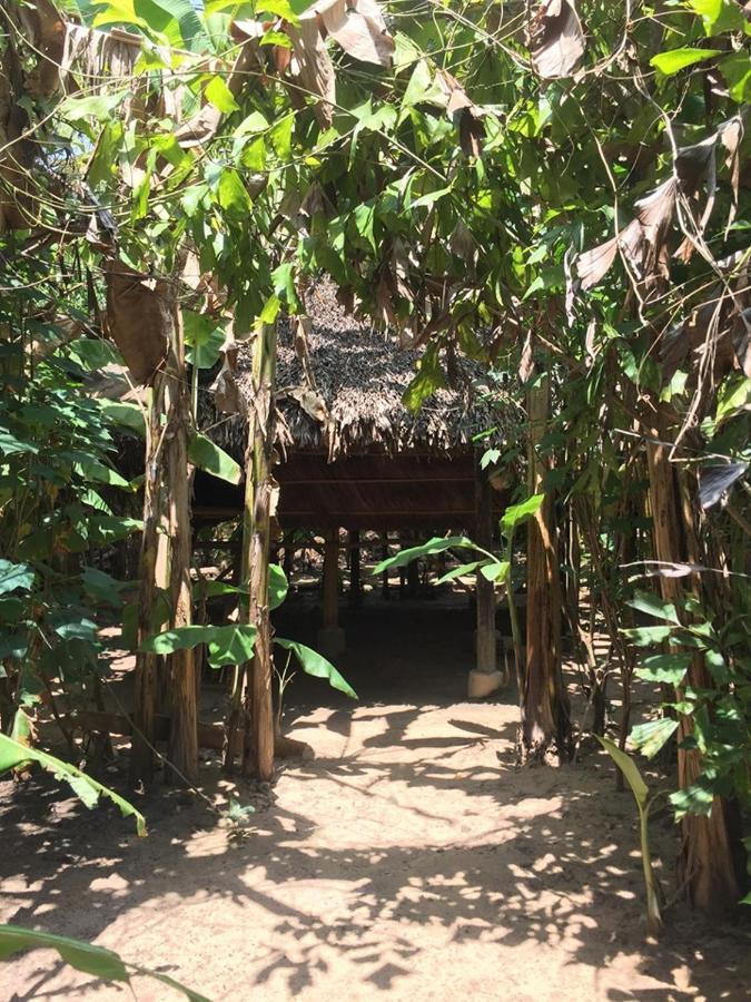 贡布 萨蒙村旅馆酒店 外观 照片